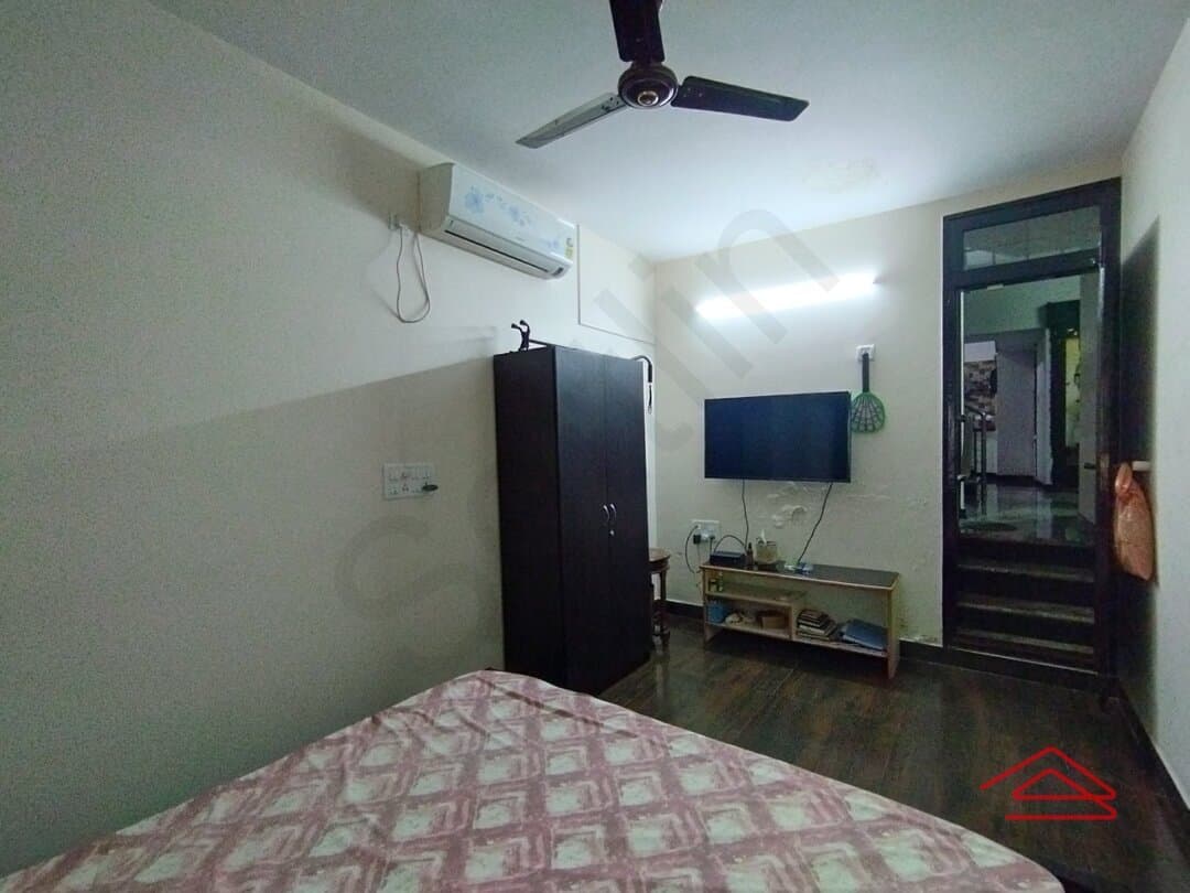 bedrooms 1