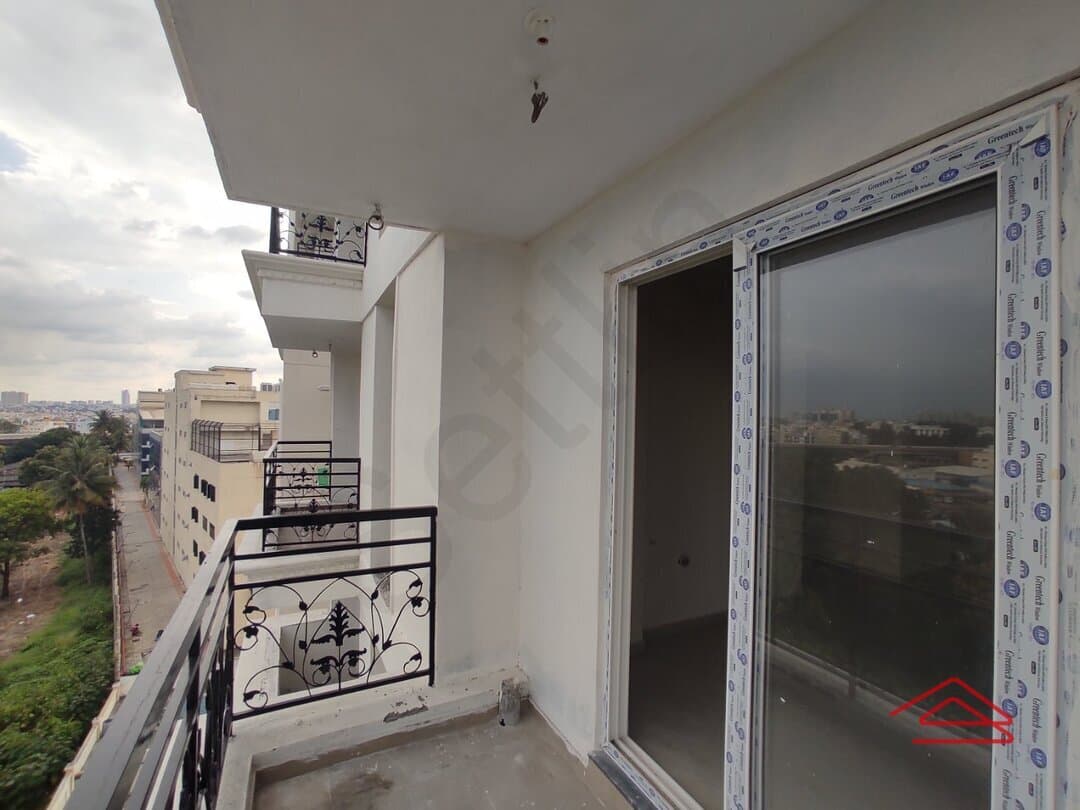 Balcony 2
