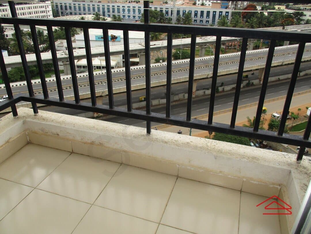 Balcony 3