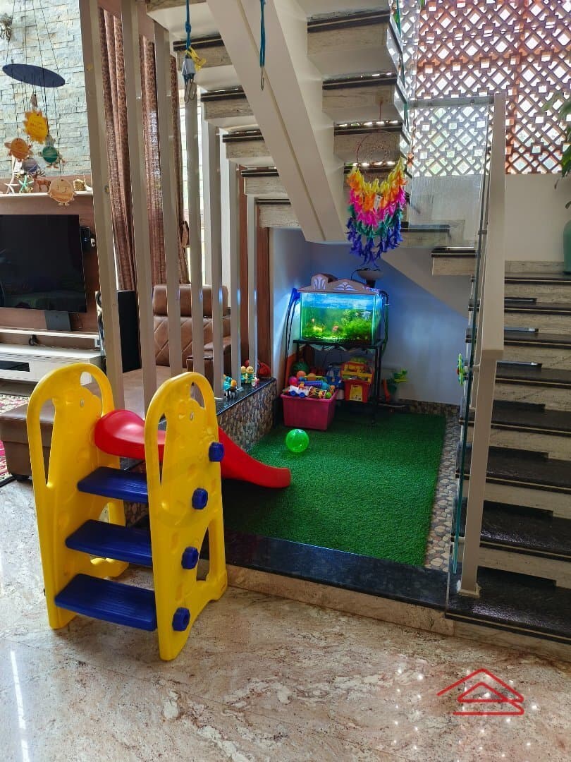 Hall 2