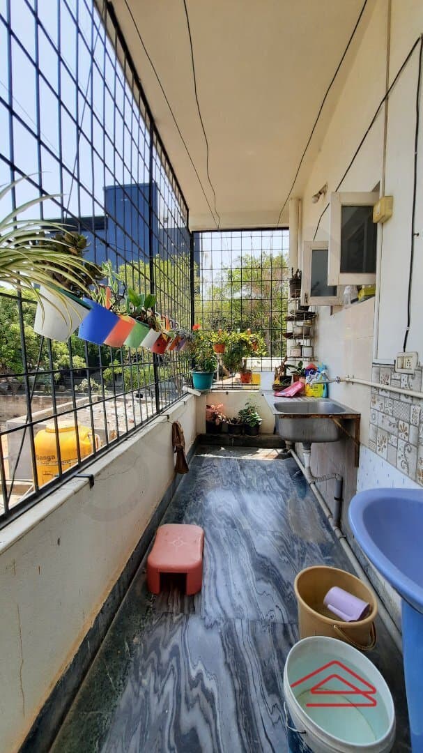 Sub Unit : balconies 2