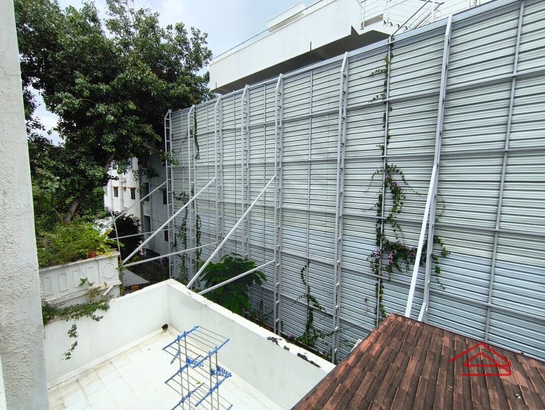 Balcony 2