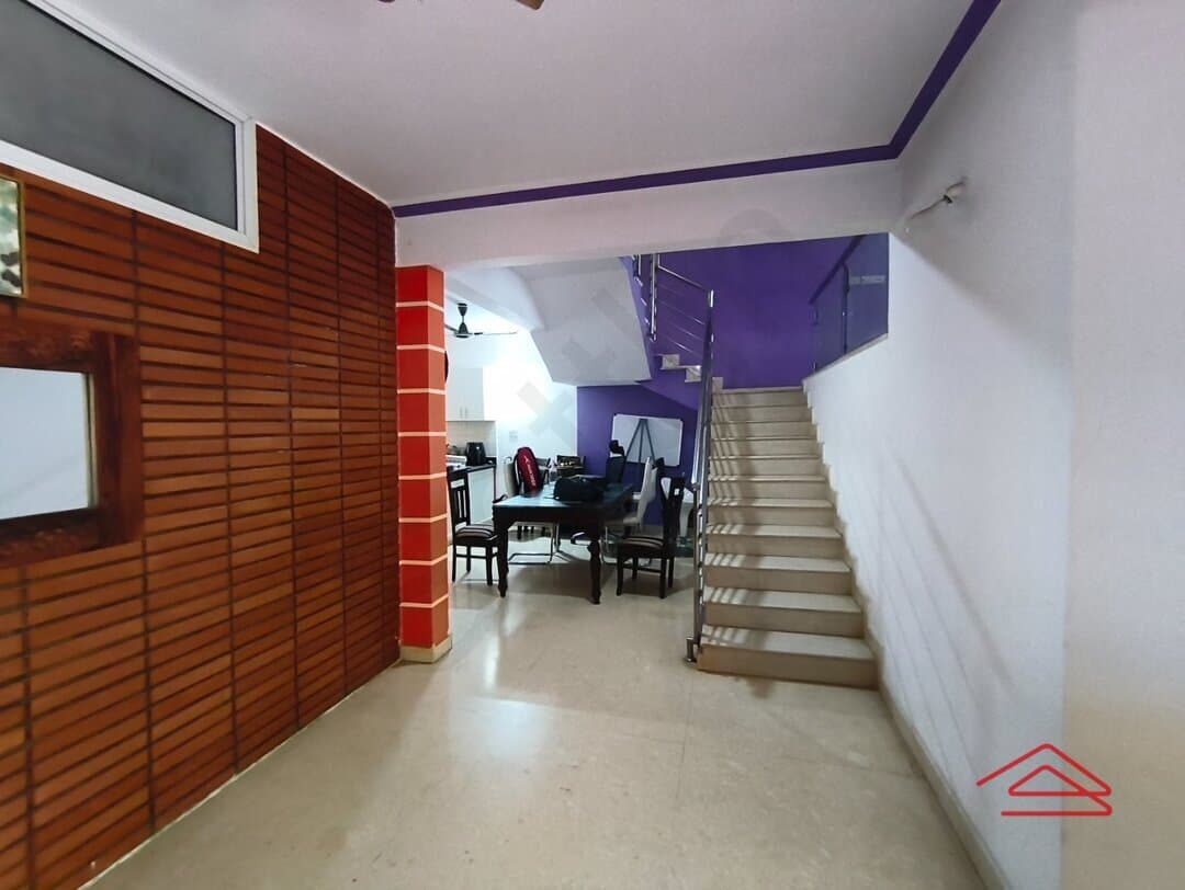 Hall 1