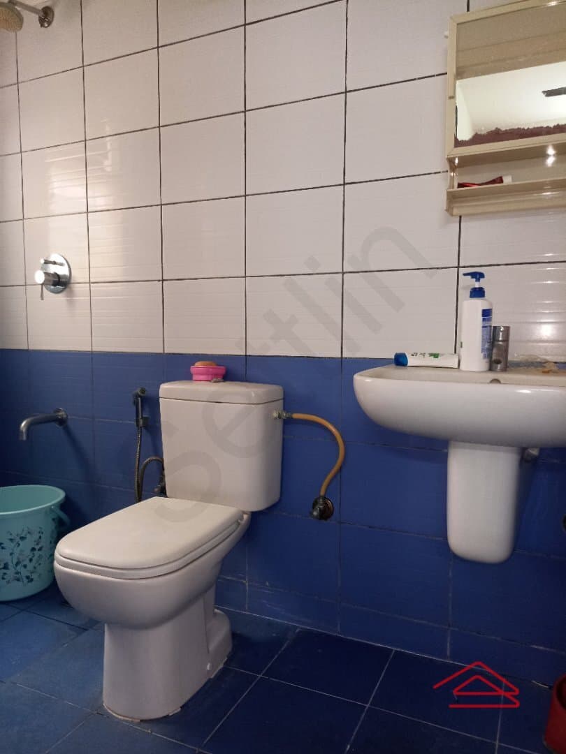 Bathroom 2