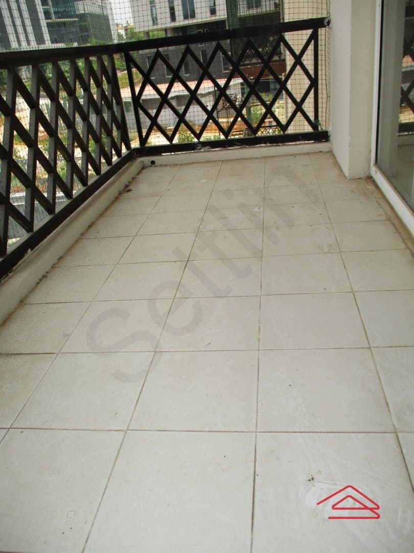 Balcony 5