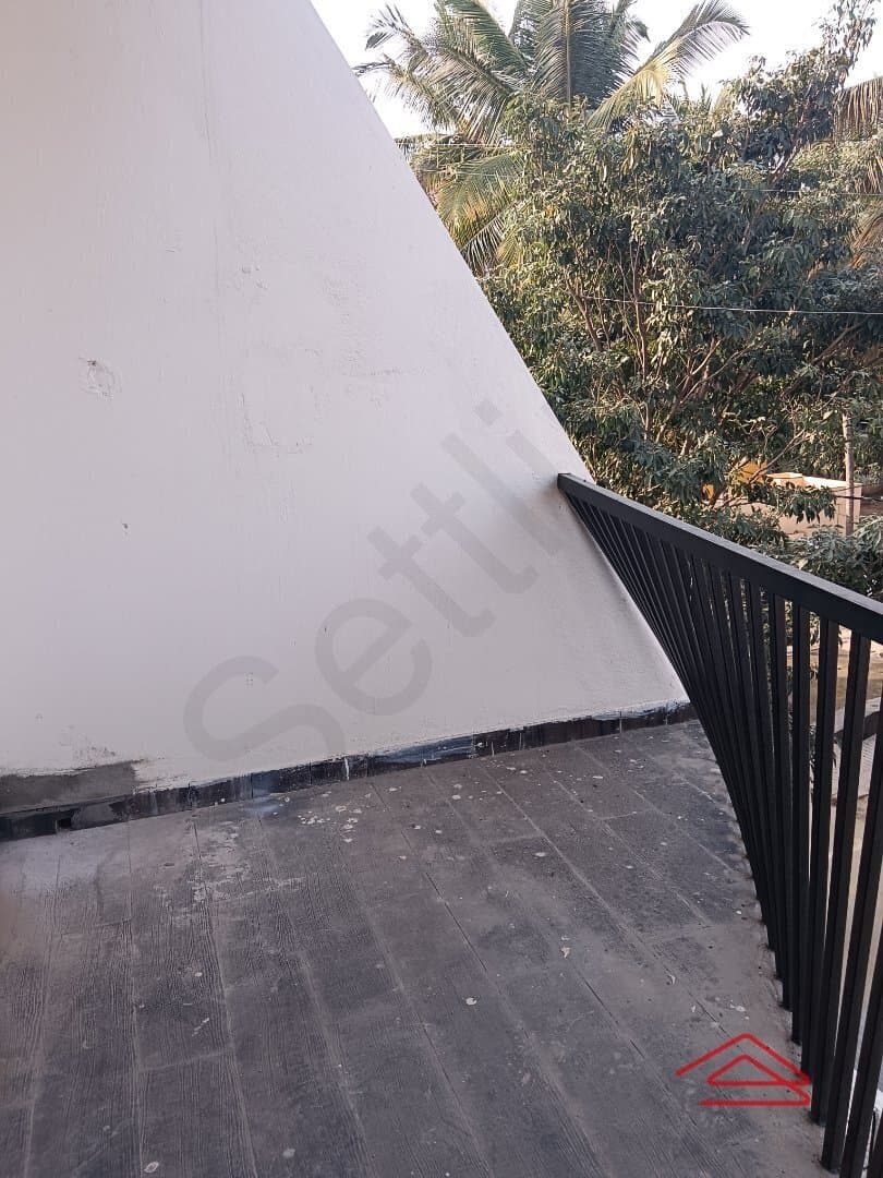 Balcony 2
