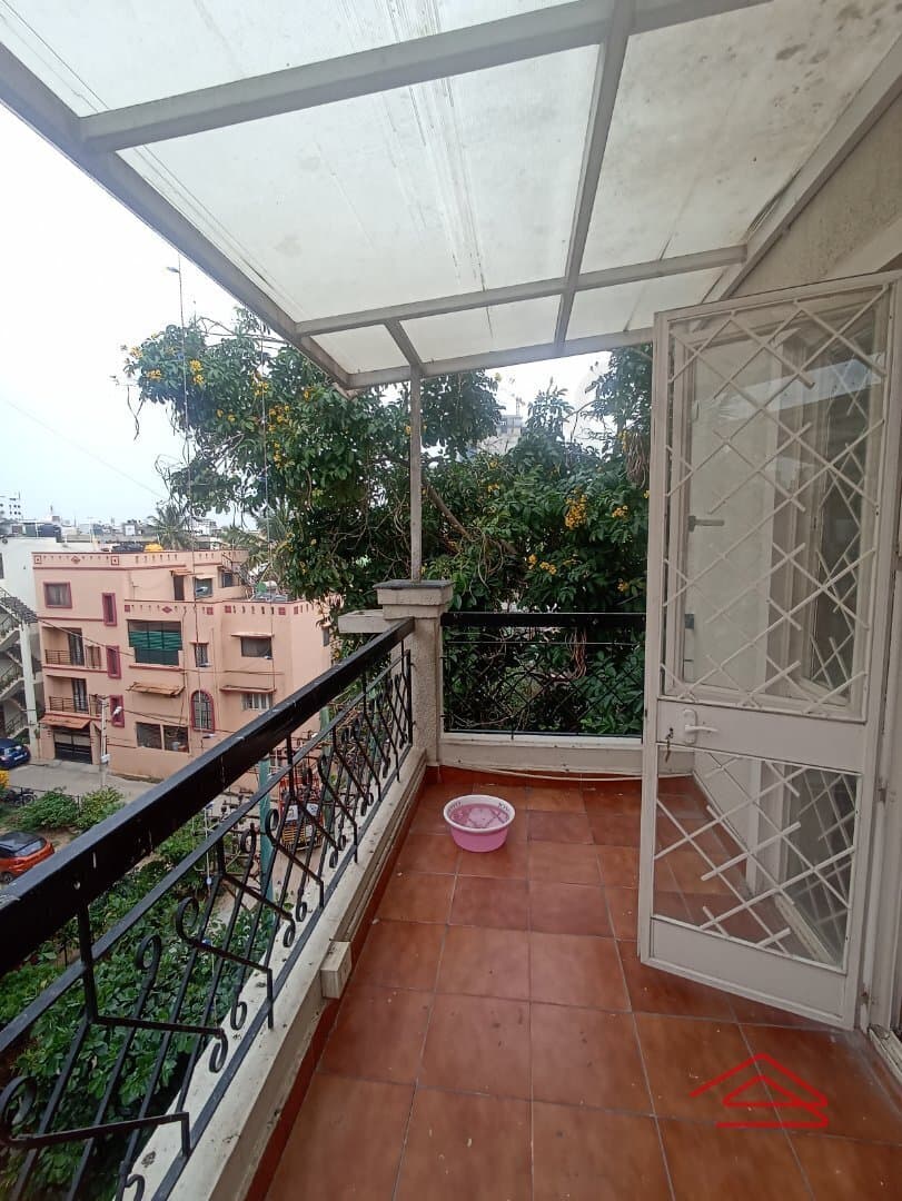Balcony 2