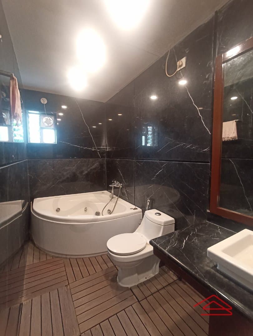 Bathroom 5