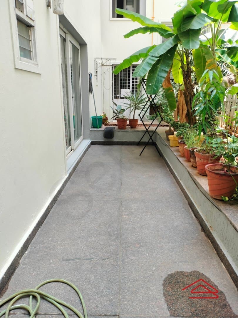 Balcony 2