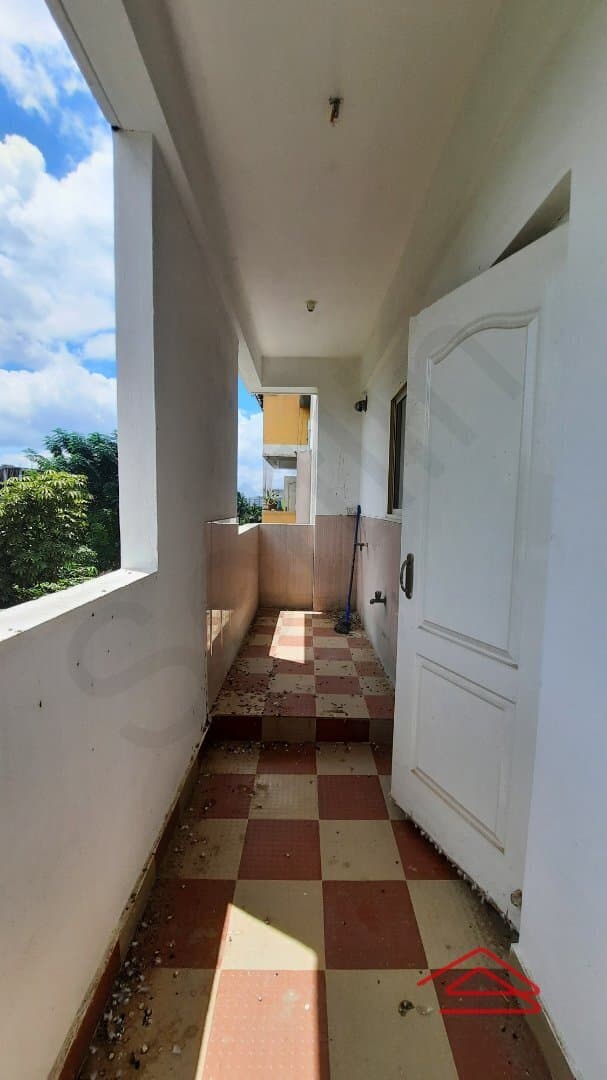 Balcony 2
