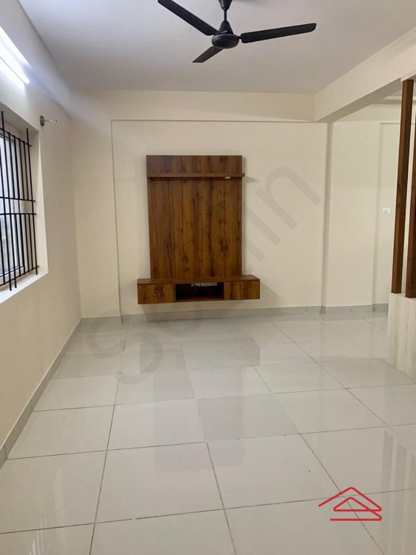 Hall 1