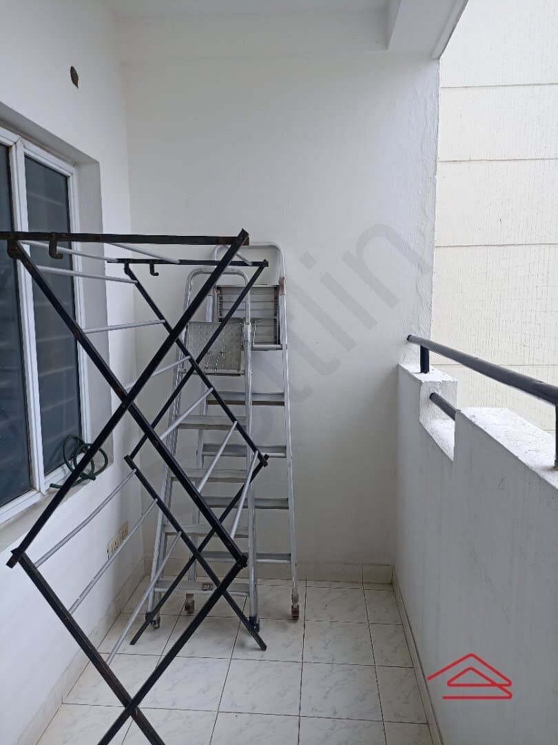 Balcony 3