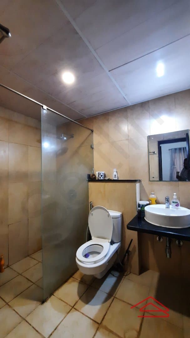 Bathroom 2