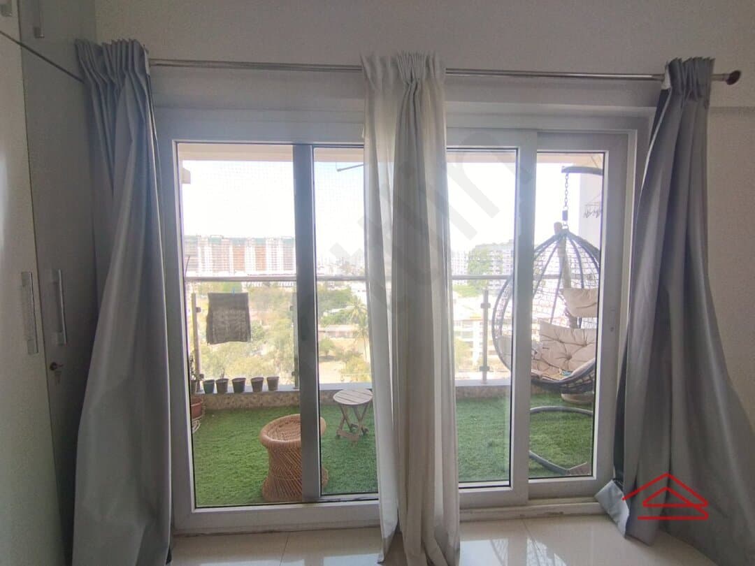 Balcony 1