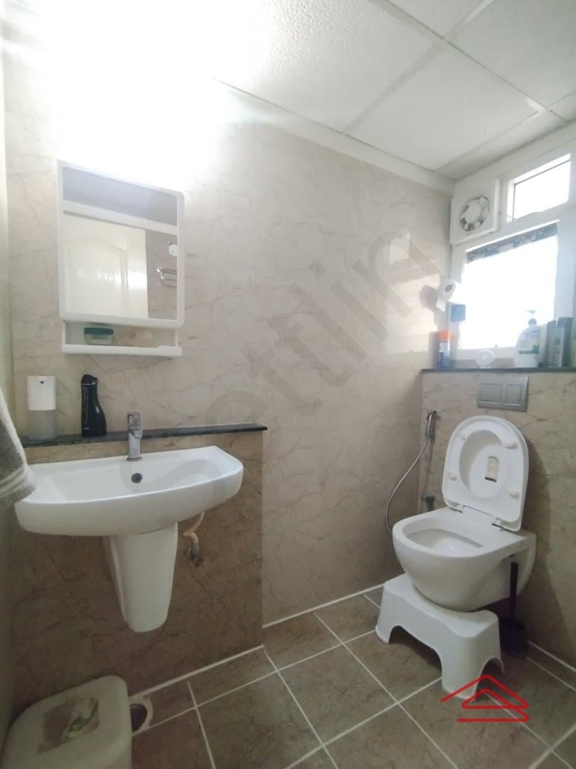 Bathroom 2