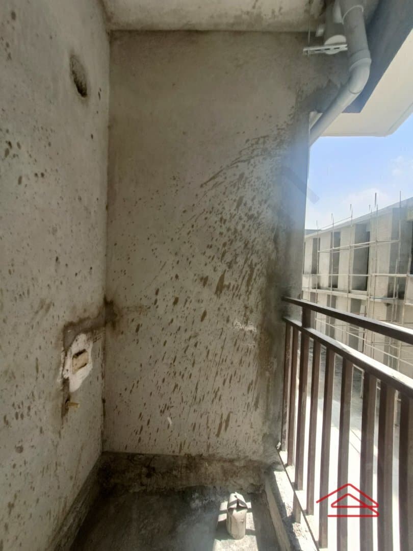 Balcony 1