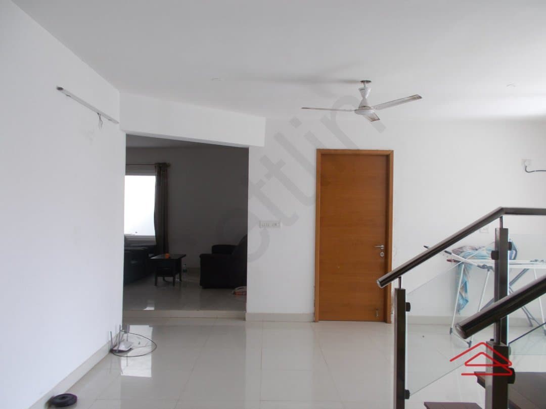 Hall 1