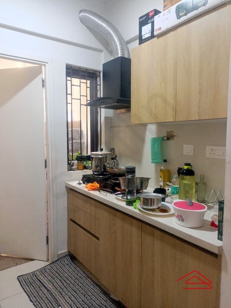 Kitchen 1