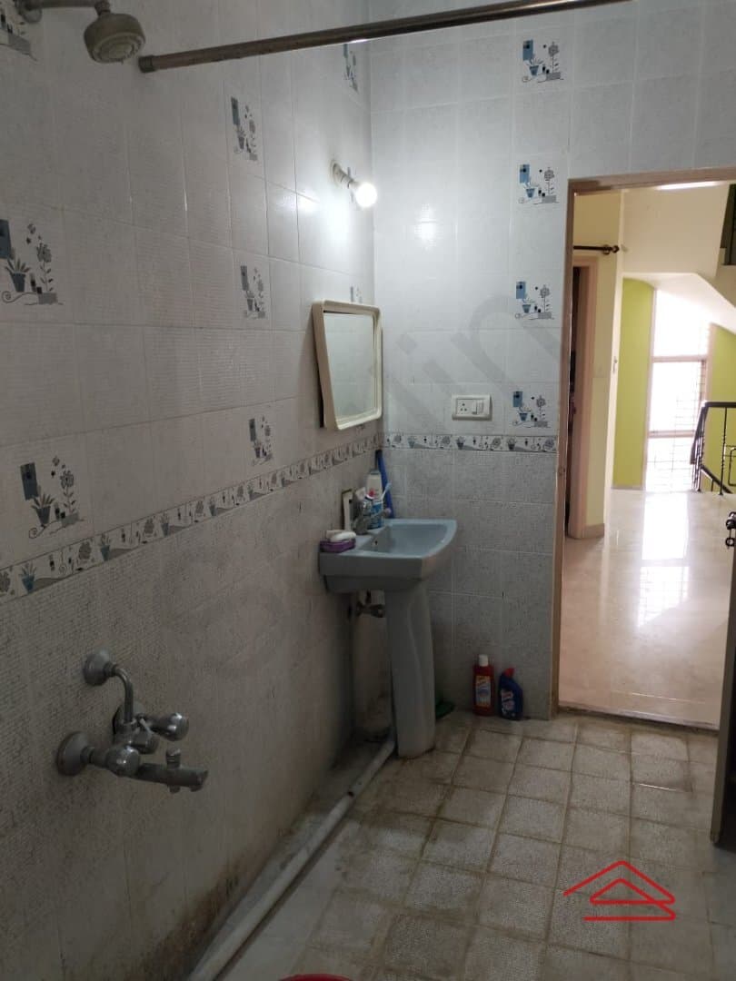 Bathroom 4