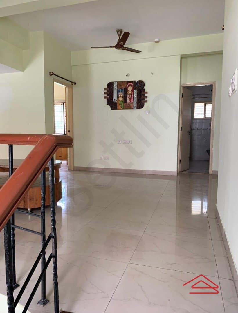Hall 2
