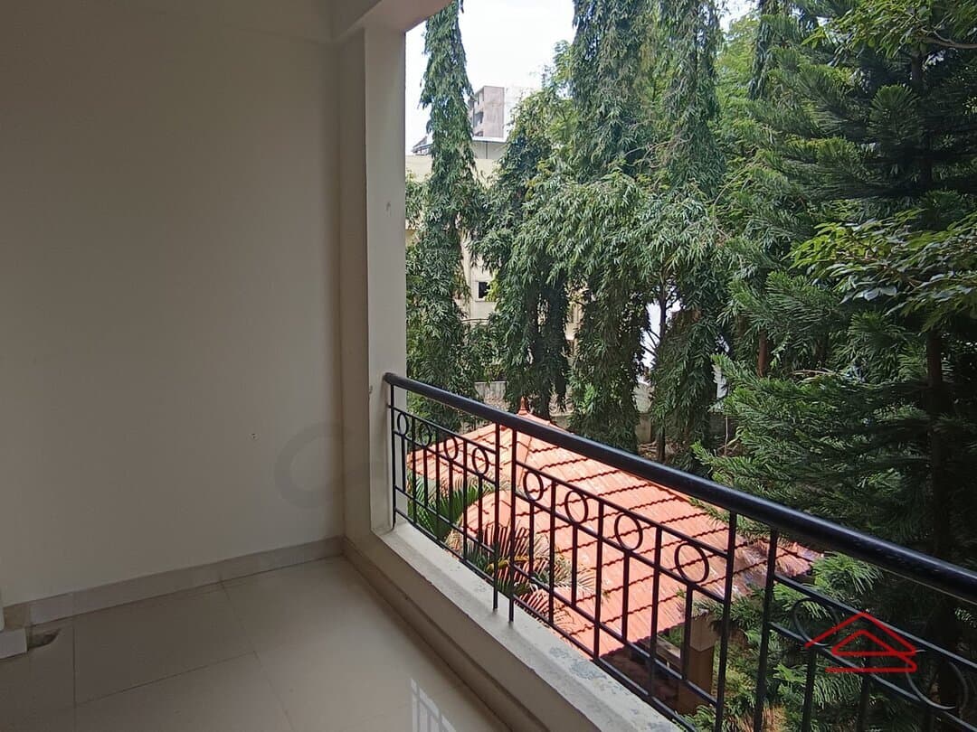 Balcony 3