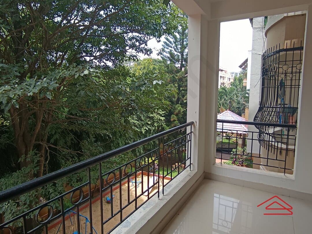 Balcony 3