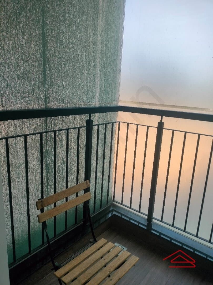 Balcony 2