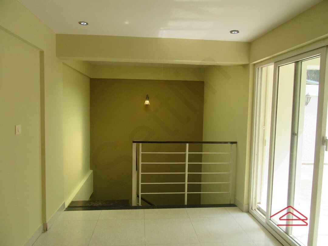Hall 2