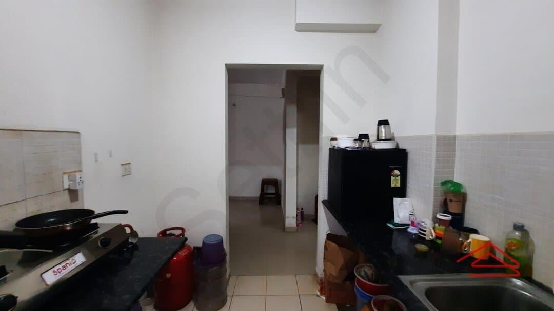 Kitchen 1