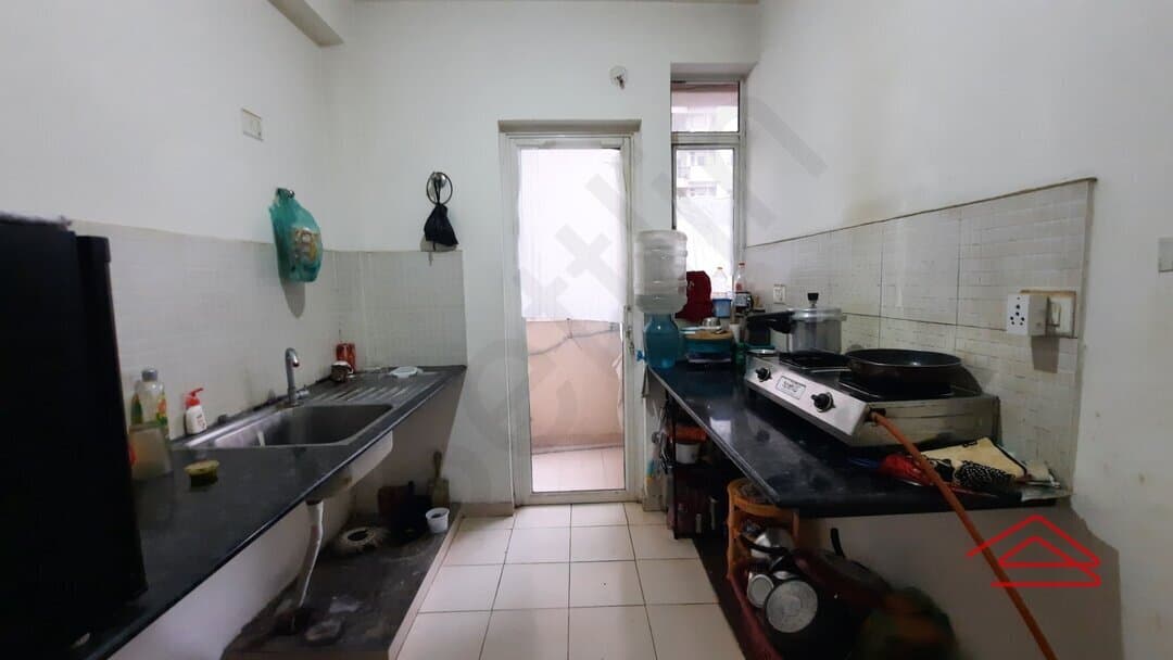 Kitchen 1