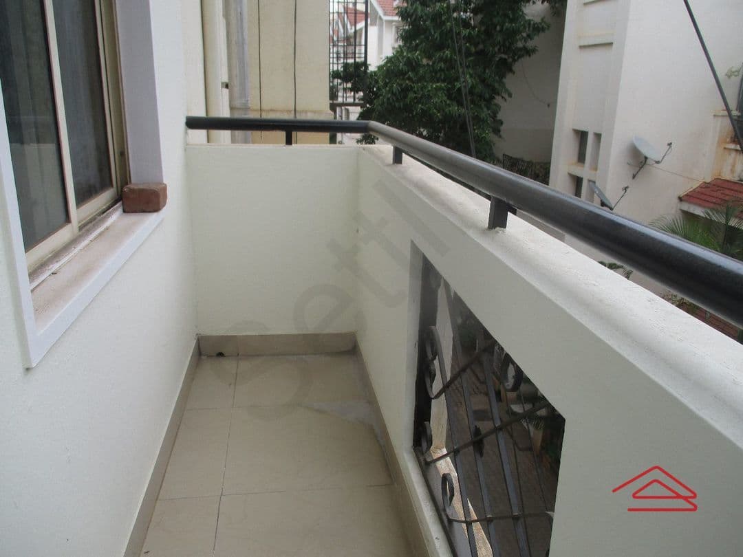 Balcony 3