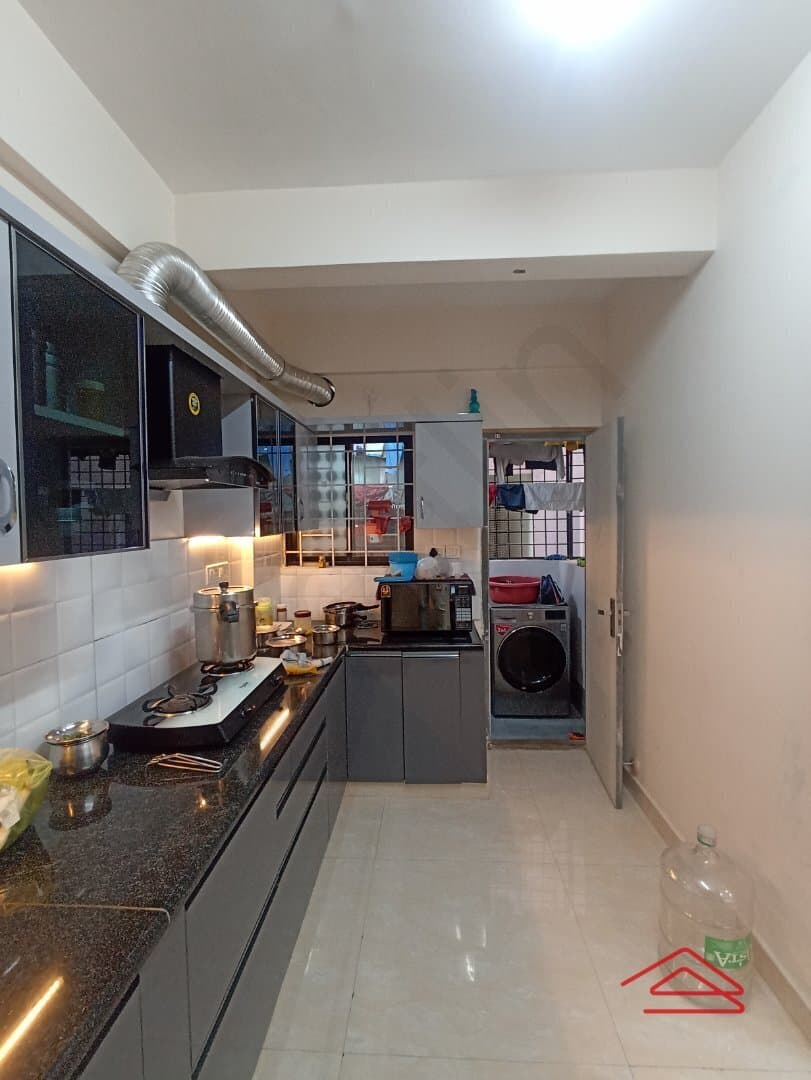 Kitchen 1