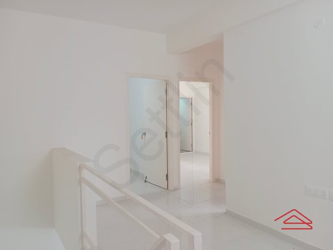 Hall 2