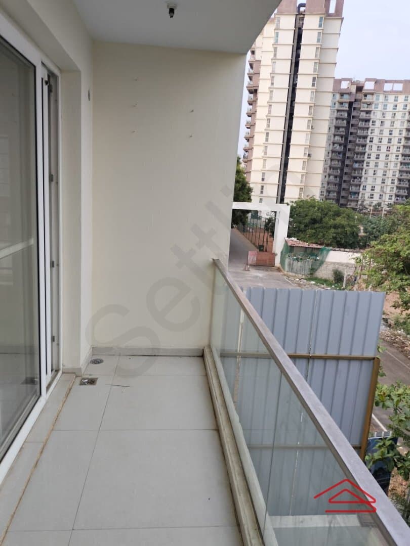 Balcony 4