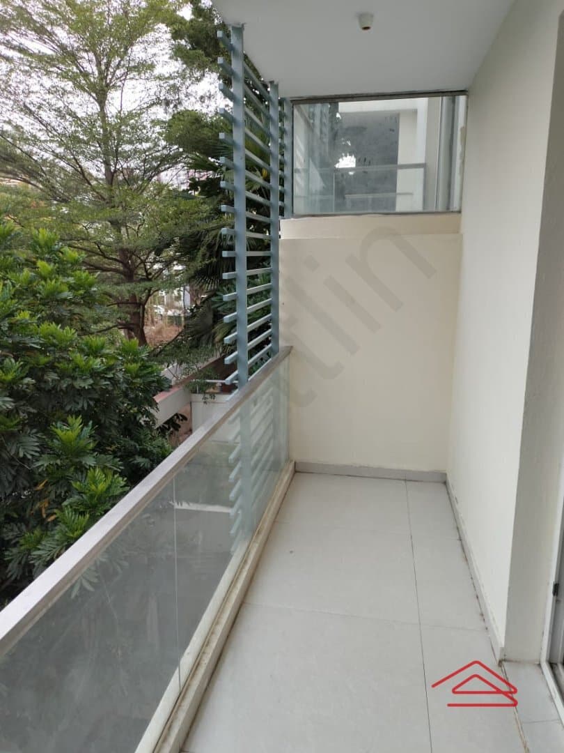 Balcony 4