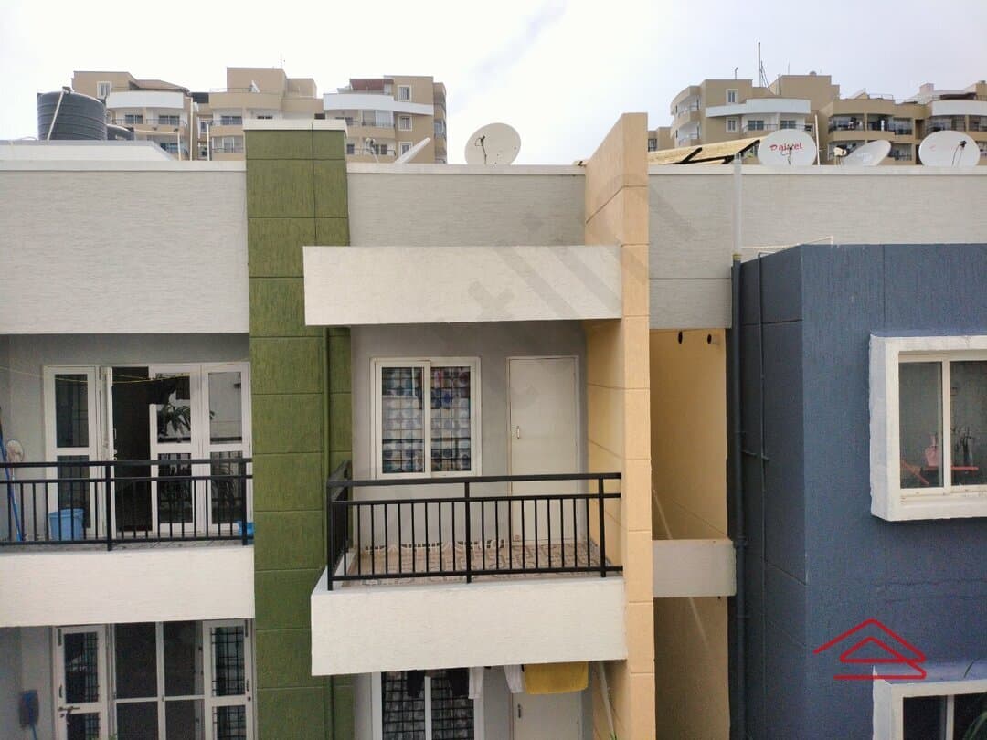 Balcony 3