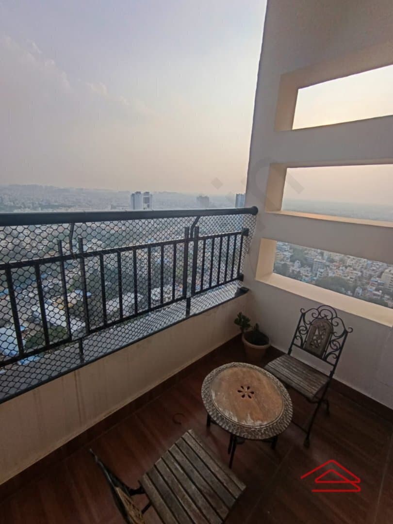 Balcony 2