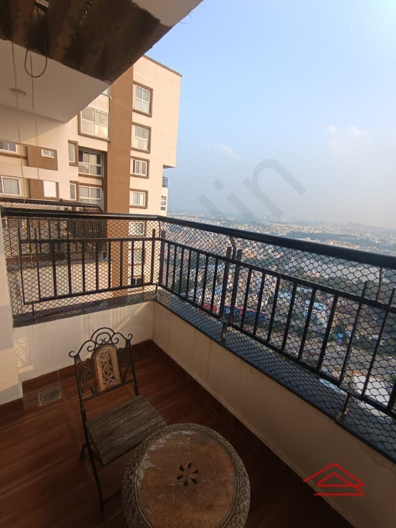 Balcony 2