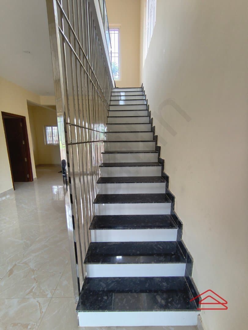 Hall 1