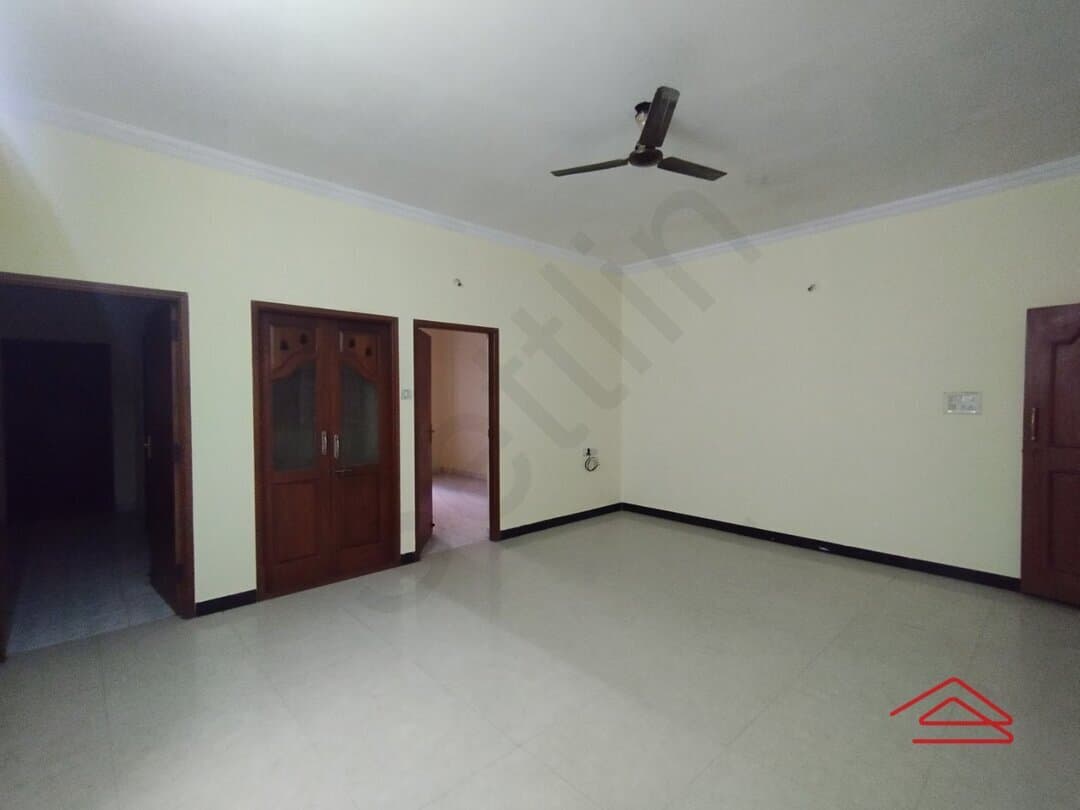 Hall 1