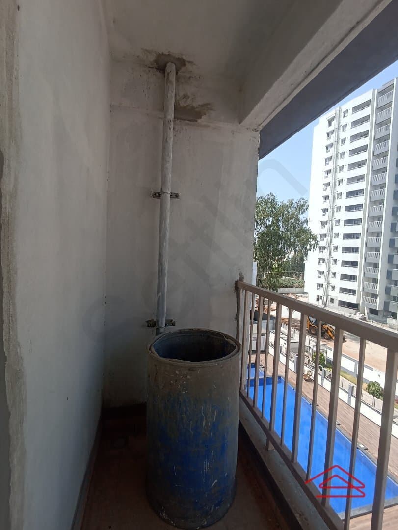 Balcony 2