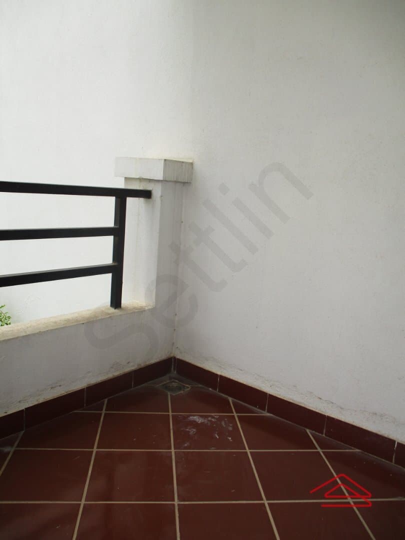 Balcony 1