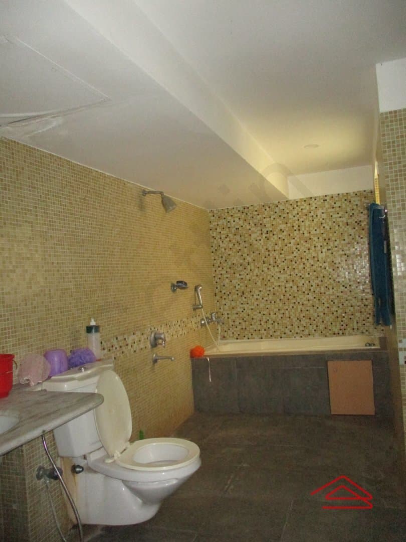 Bathroom 4