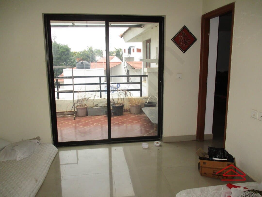 Hall 2