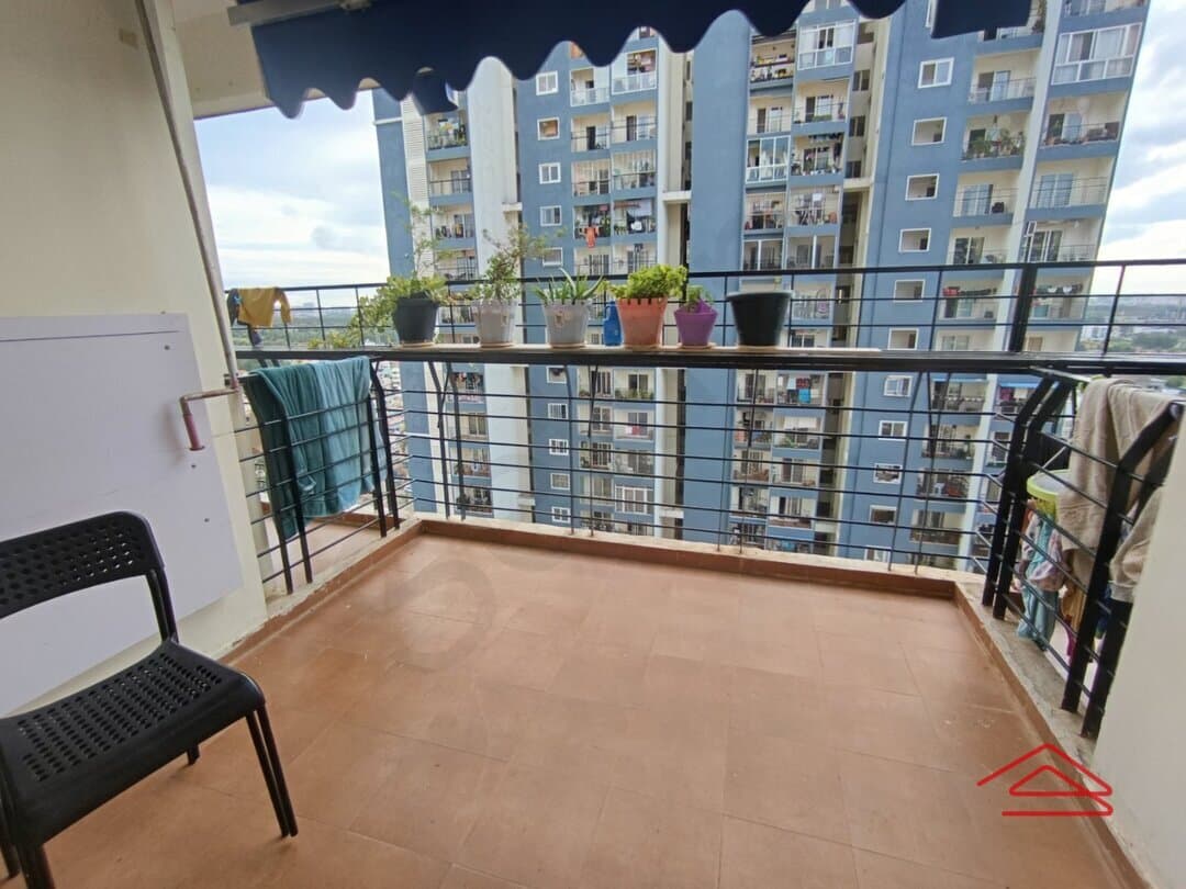 Balcony 3