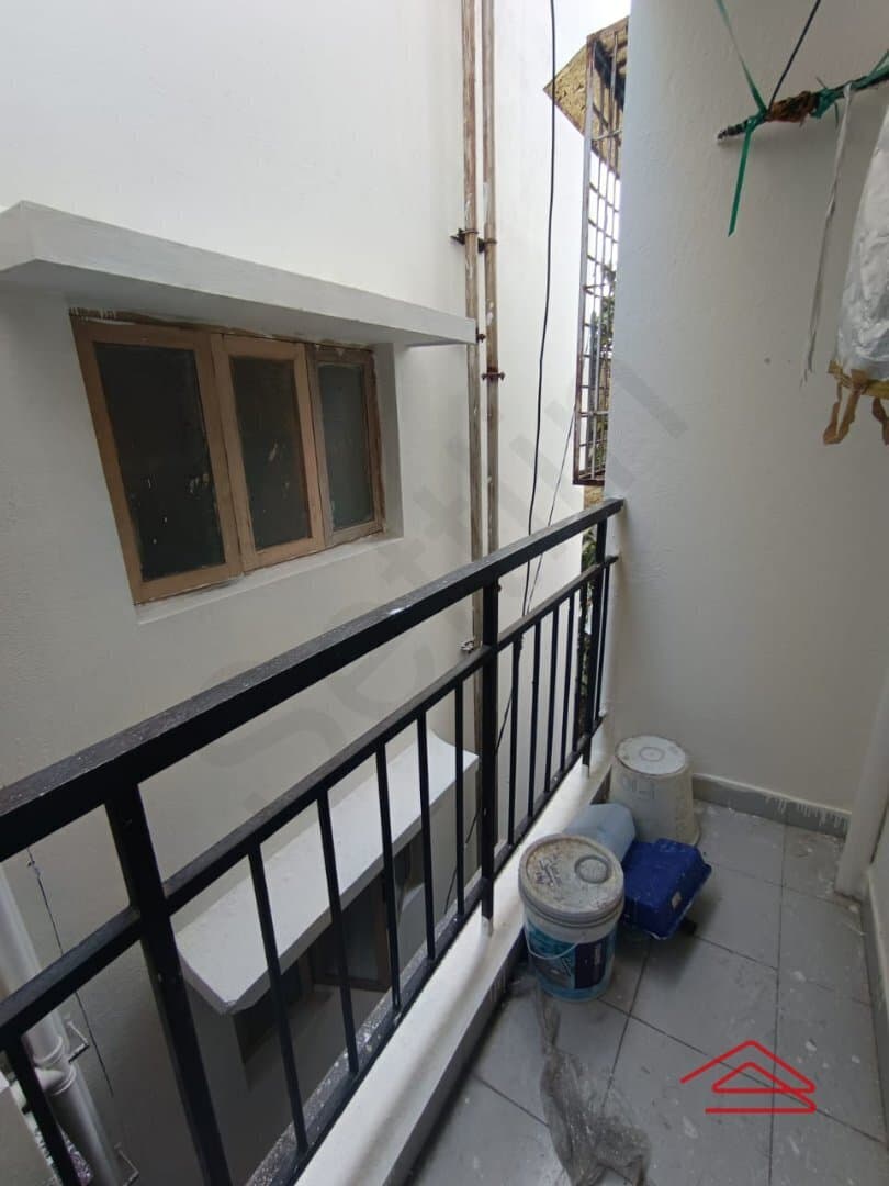 Balcony 1