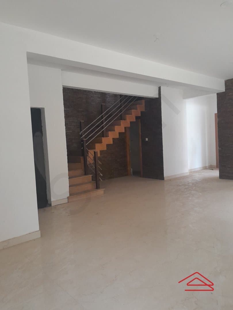 Hall 1