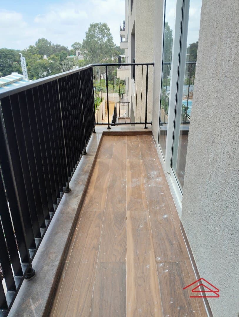 Balcony 2