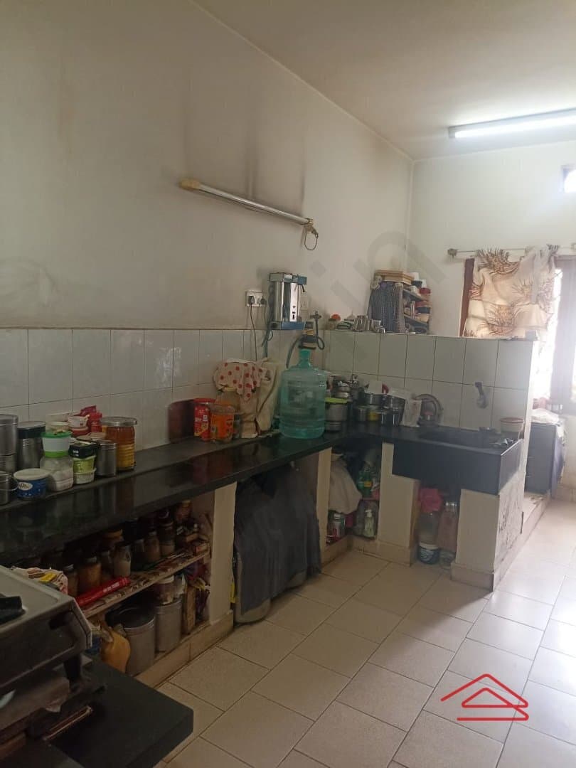 Kitchen 1