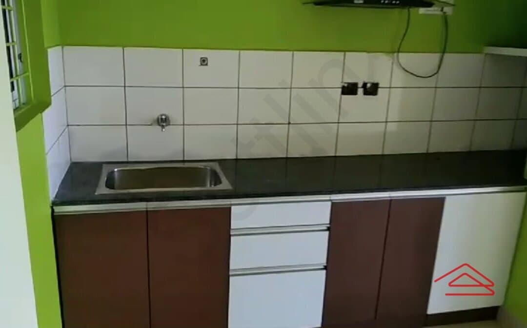 Kitchen 1